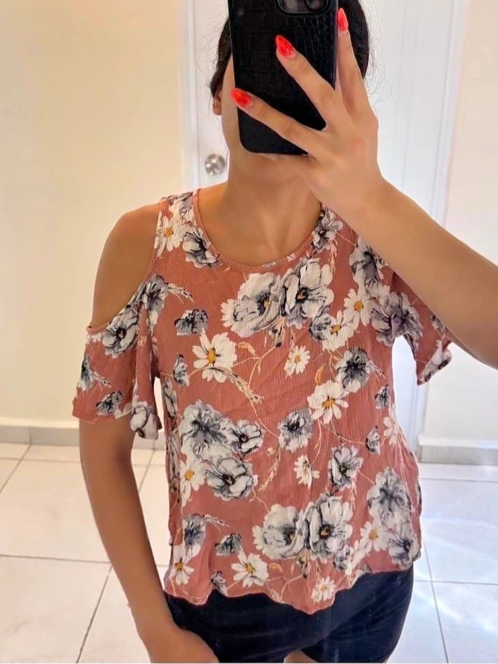 One Love Clothing Floral Off Shoulder Blouse S